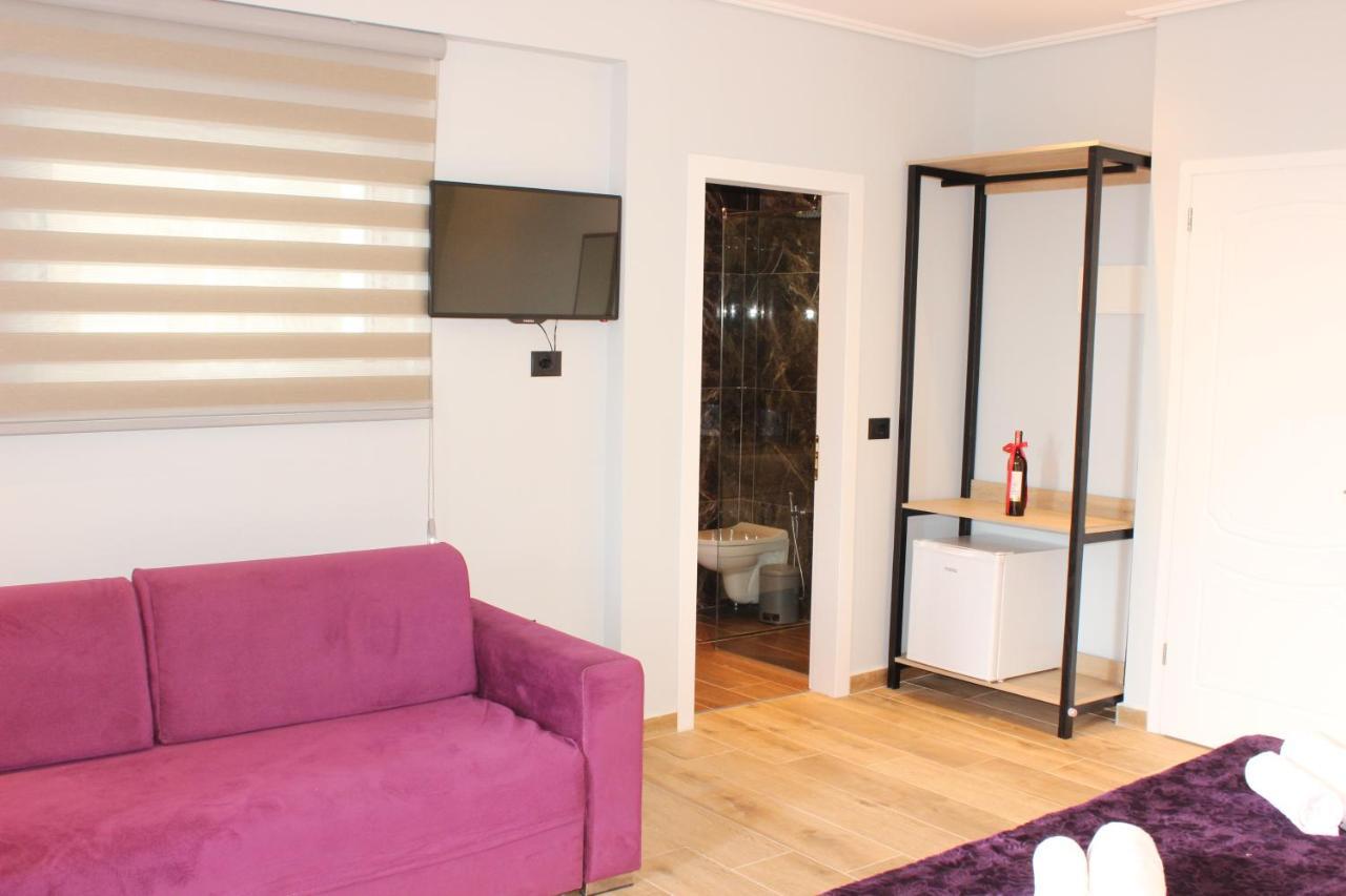 Bebi Hotel And Apartments Saranda Extérieur photo