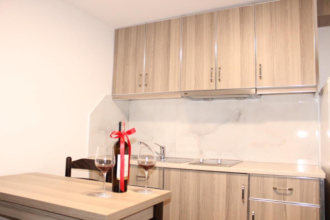 Bebi Hotel And Apartments Saranda Extérieur photo